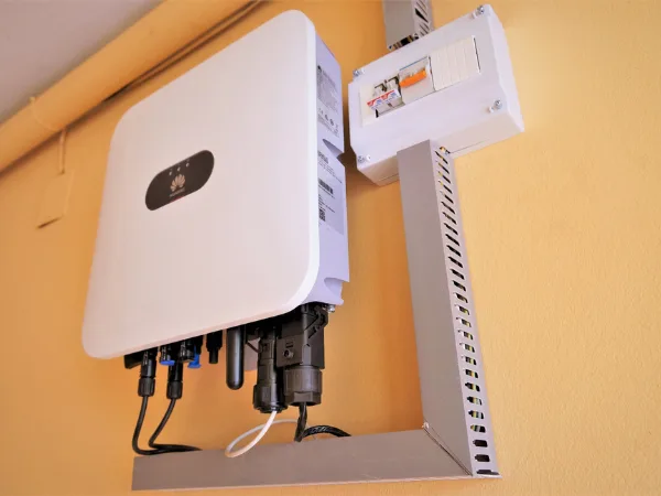 Inversor solar acoplado a aerotermia en vivienda unifamiliar en Tres Cantos